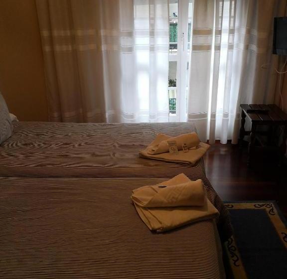 پانسیون Residencia Derby