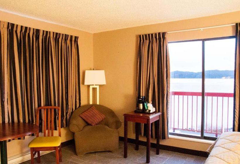 הוסטל Pier Side Landing