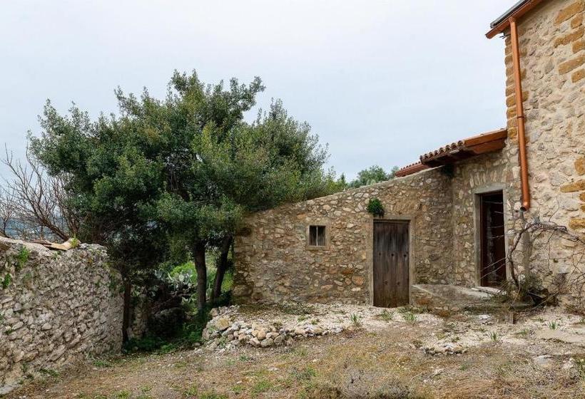 فندق صغير Roba Albanisi