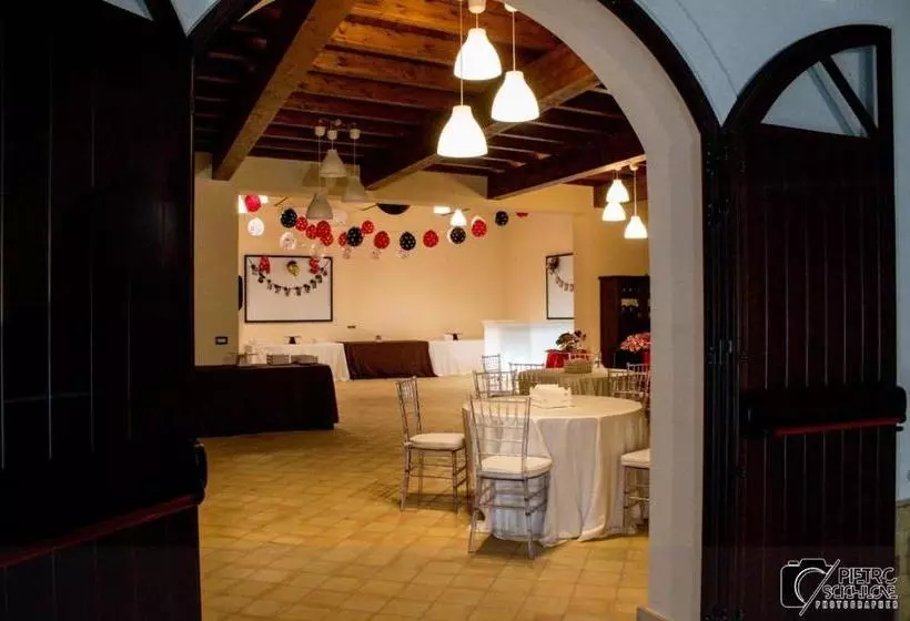 Retkeilymaja Roba Albanisi