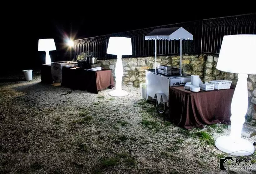 Retkeilymaja Roba Albanisi