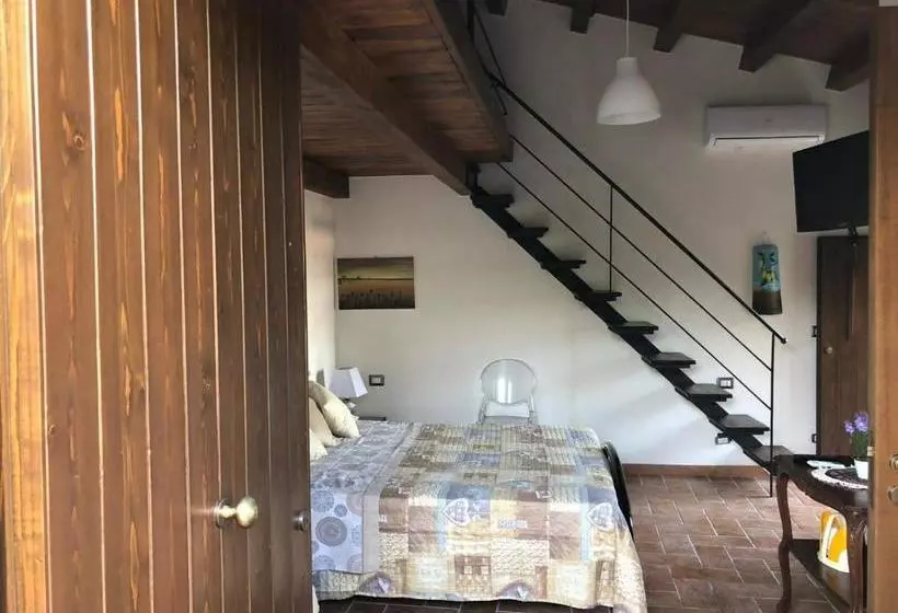 Retkeilymaja Roba Albanisi