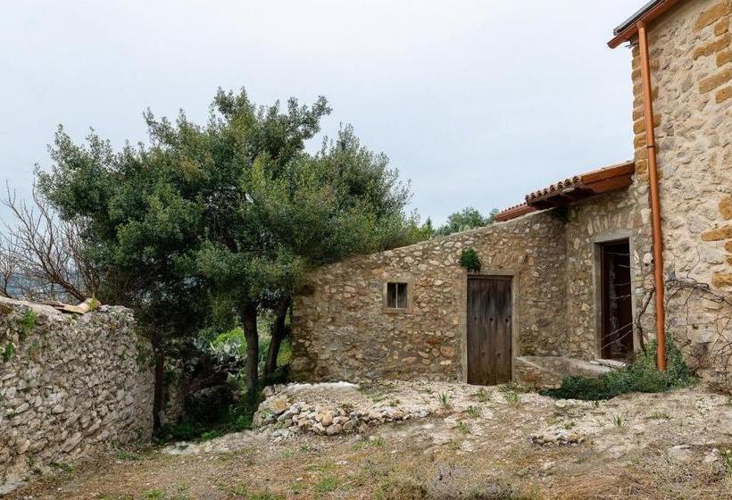 فندق صغير Roba Albanisi