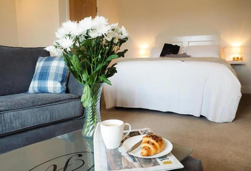 تختخواب و صبحانه The Horngarth