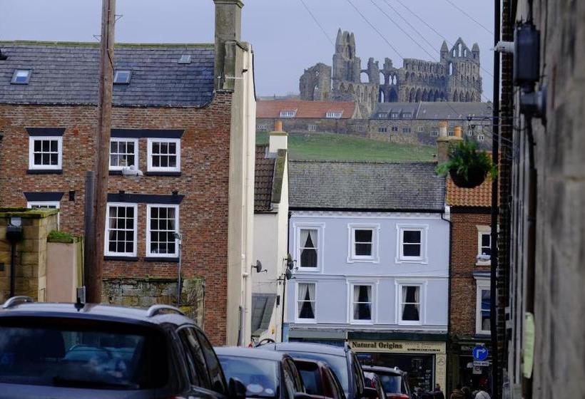 تختخواب و صبحانه The Horngarth