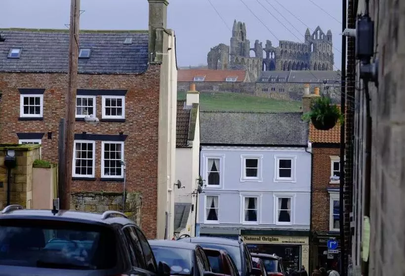 تختخواب و صبحانه The Horngarth