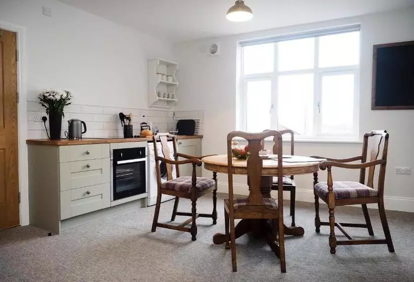 تختخواب و صبحانه The Horngarth