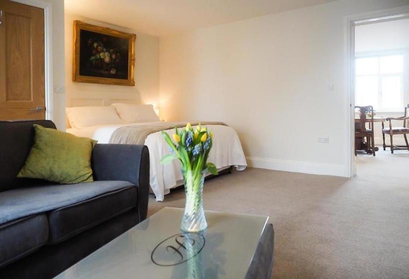 تختخواب و صبحانه The Horngarth