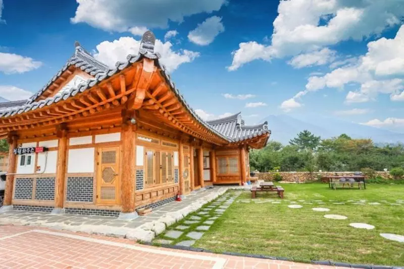 Suncheon Sagyejeol Haeoreum Hanok Pension