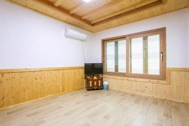 Suncheon Sagyejeol Haeoreum Hanok Pension