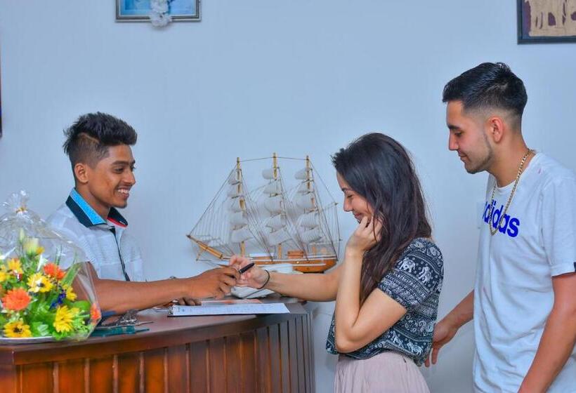 פנסיון Nebula Residence