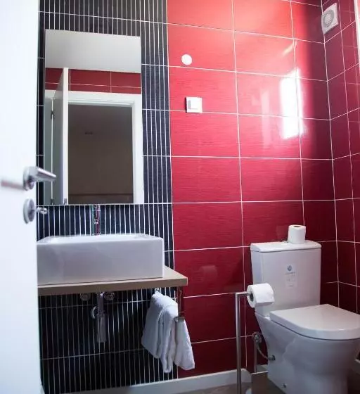 Pensão Tomas Guest House Ii