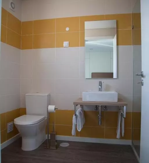 Pensão Tomas Guest House Ii