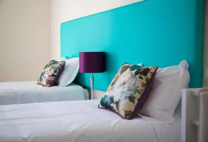 Pensão Tomas Guest House Ii