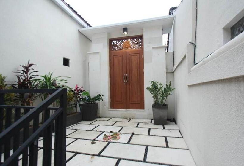 Пансион Tom Guest House