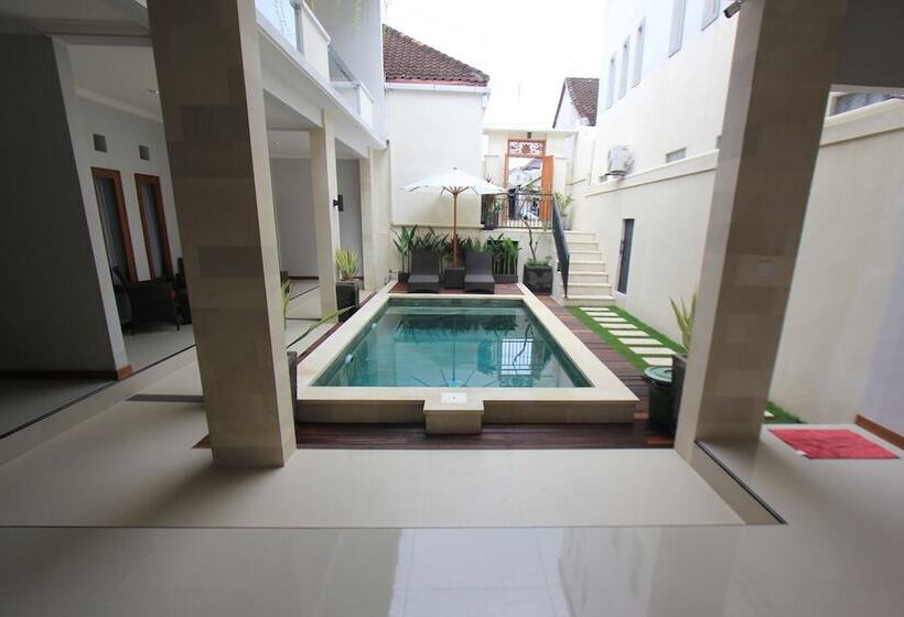 Пансион Tom Guest House