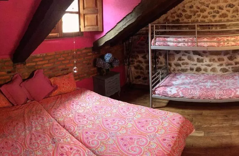 هاستل La Casona De Rudagüera
