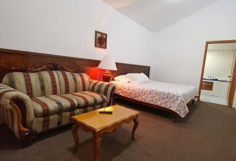 بنسيون Calli Yolotl