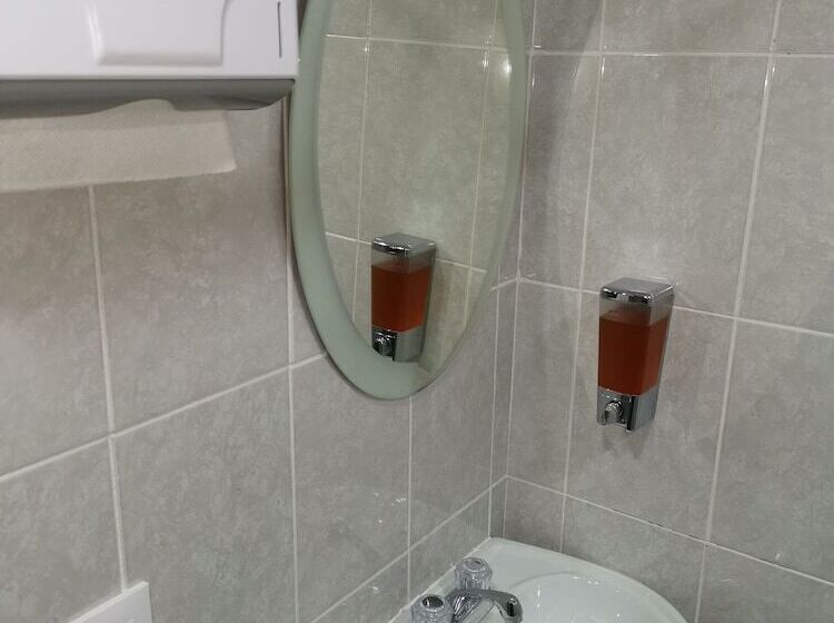 بنسيون Calli Yolotl