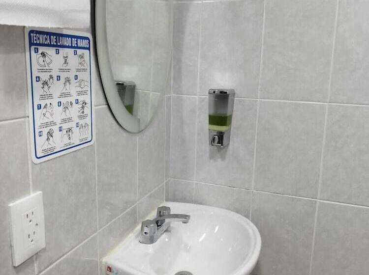 بنسيون Calli Yolotl