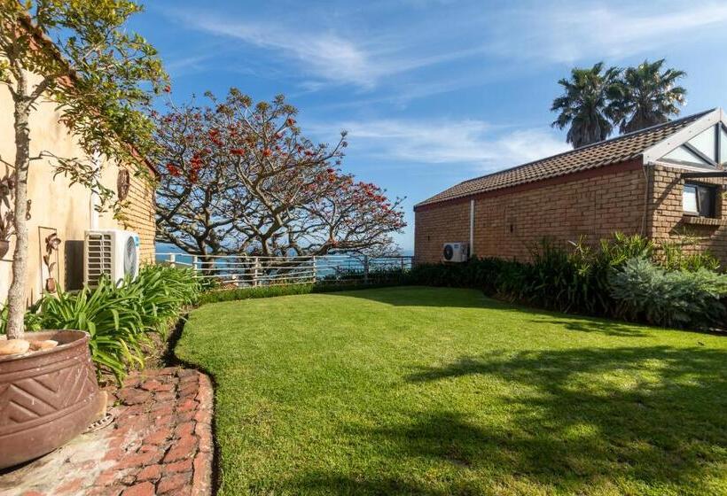 Pension Dutton's Cove Guest House