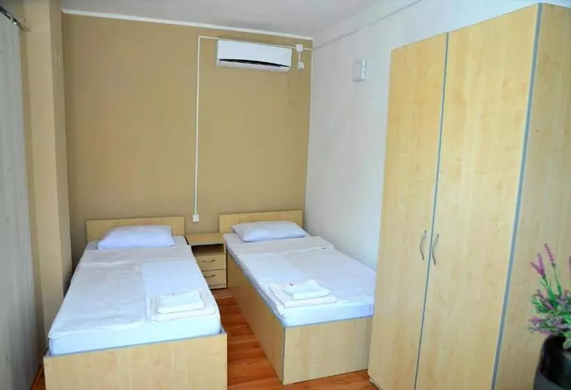 پانسیون Rooms Petrovic