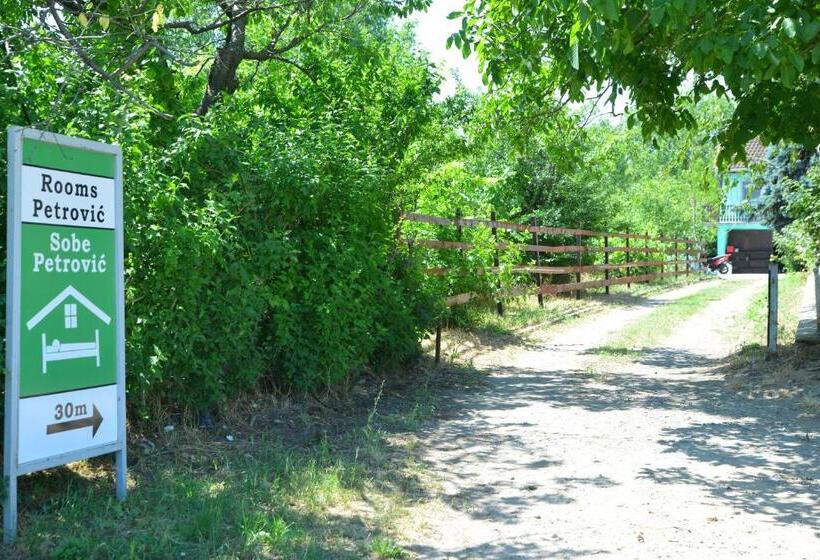 膳宿费 Rooms Petrovic