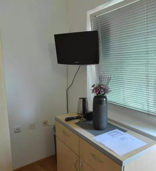 پانسیون Rooms Petrovic