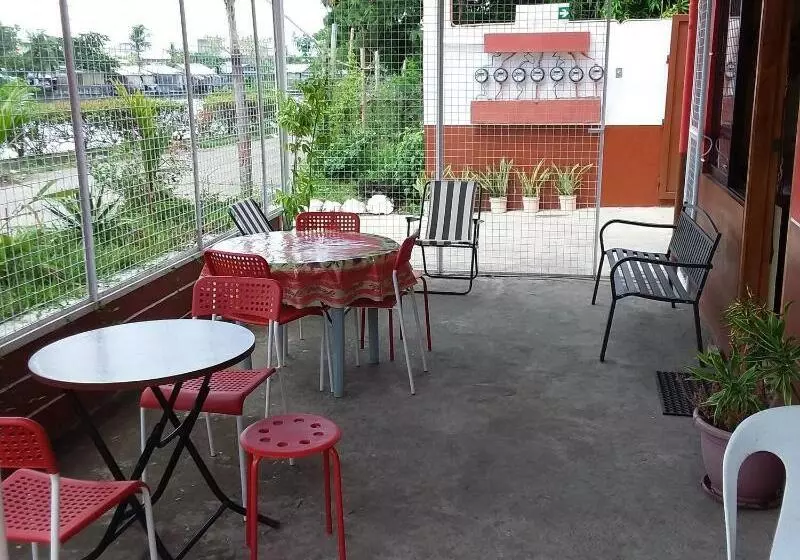 Retkeilymaja Pete's Inn