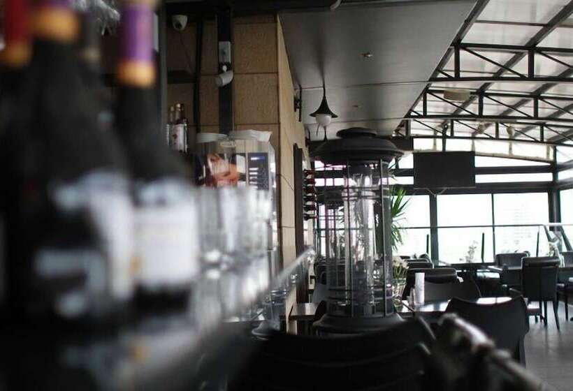 هتل Ankars Suites &