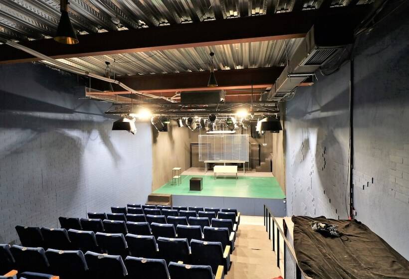 Отель Liberty Theatre