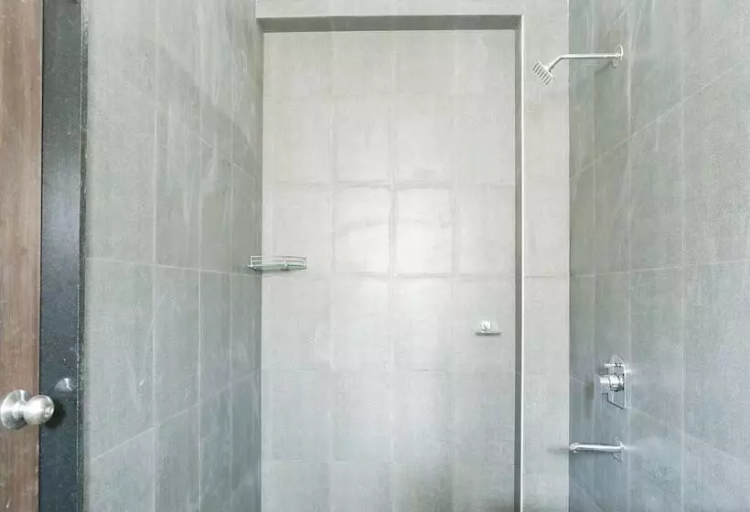 ホテル Treebo Hi Line Apartments Kalapatti