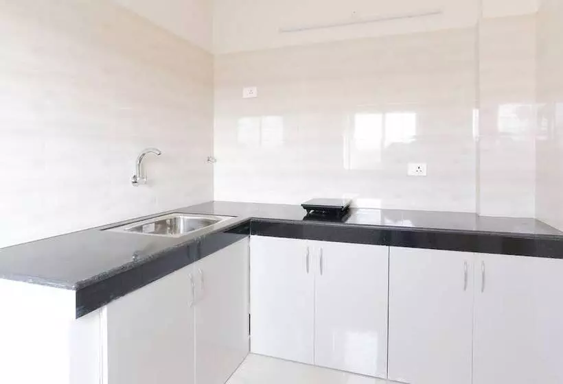 ホテル Treebo Hi Line Apartments Kalapatti