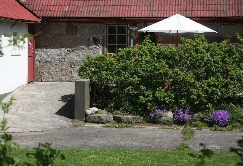 Stenrosgården