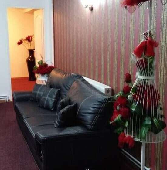 פנסיון Casa De Vis Pucioasa