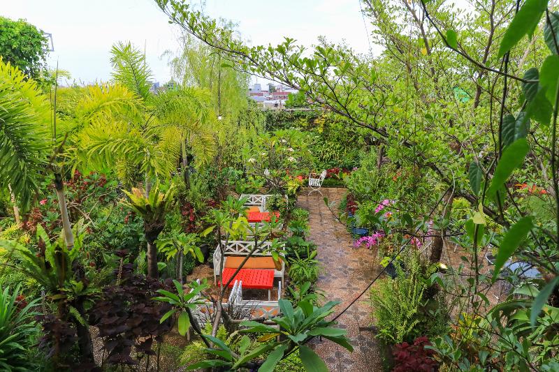 פנסיון Labuana Homestay & Cafe Garden