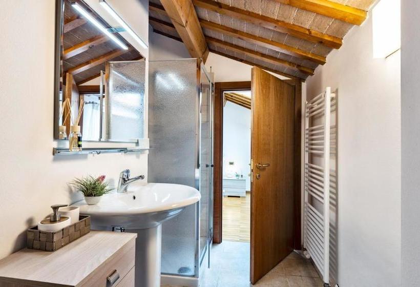 ユースホステル Alloggi The Towers