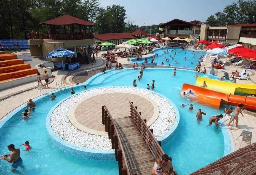 فندق Danubia Park