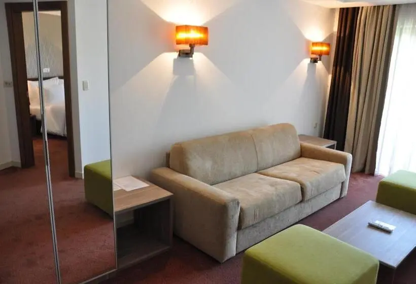 فندق Danubia Park