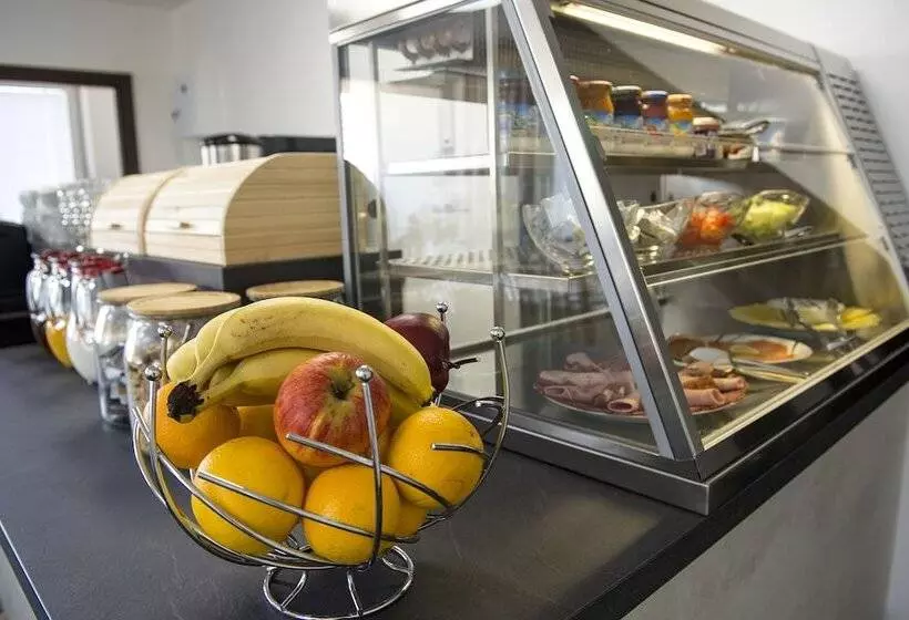 تختخواب و صبحانه More Than Accommodation