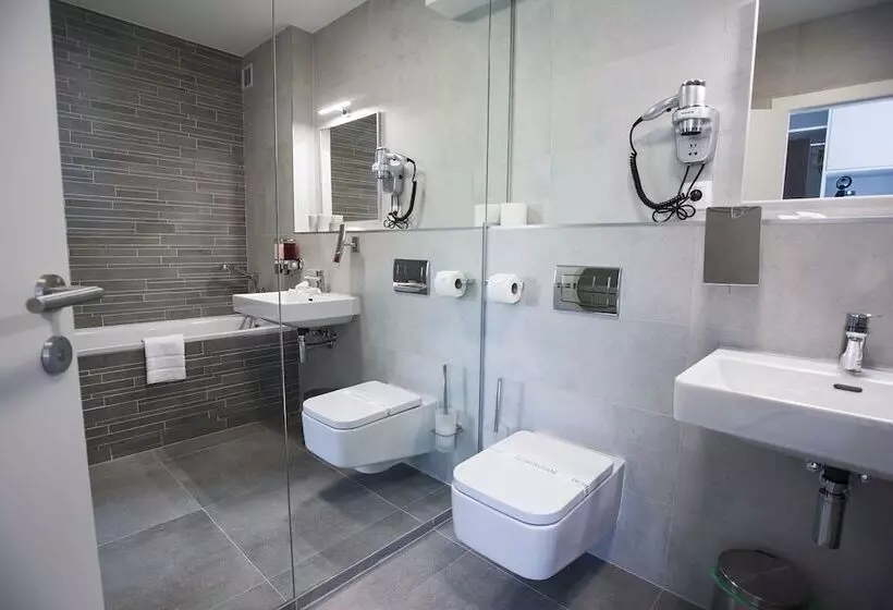 تختخواب و صبحانه More Than Accommodation