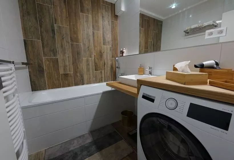 تختخواب و صبحانه More Than Accommodation