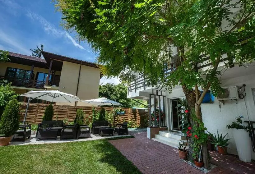 Pensió Casa Amur