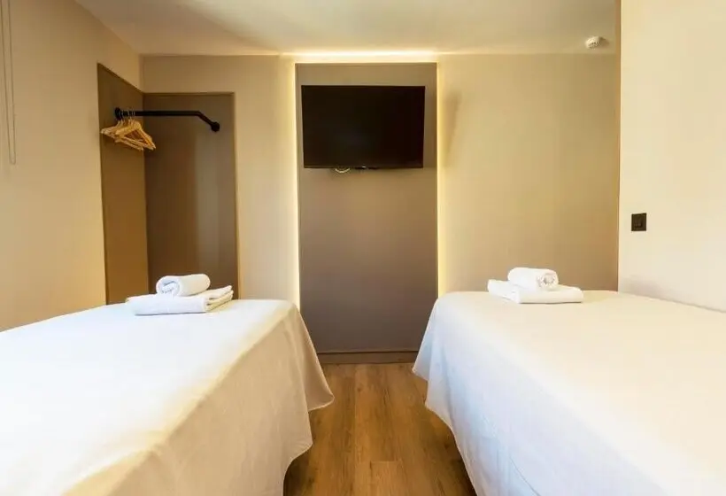 هتل Negresco Plaza Mayor