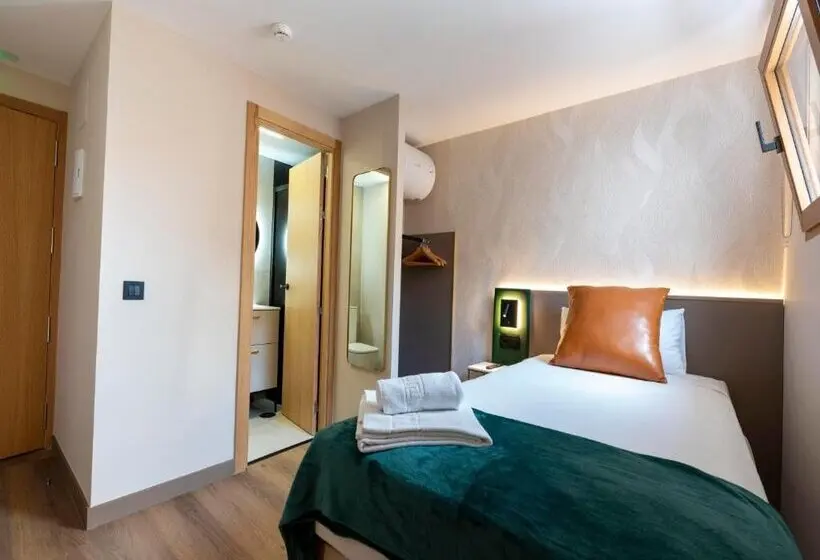 هتل Negresco Plaza Mayor