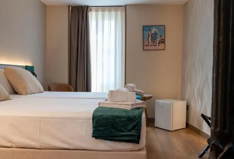 هتل Negresco Plaza Mayor