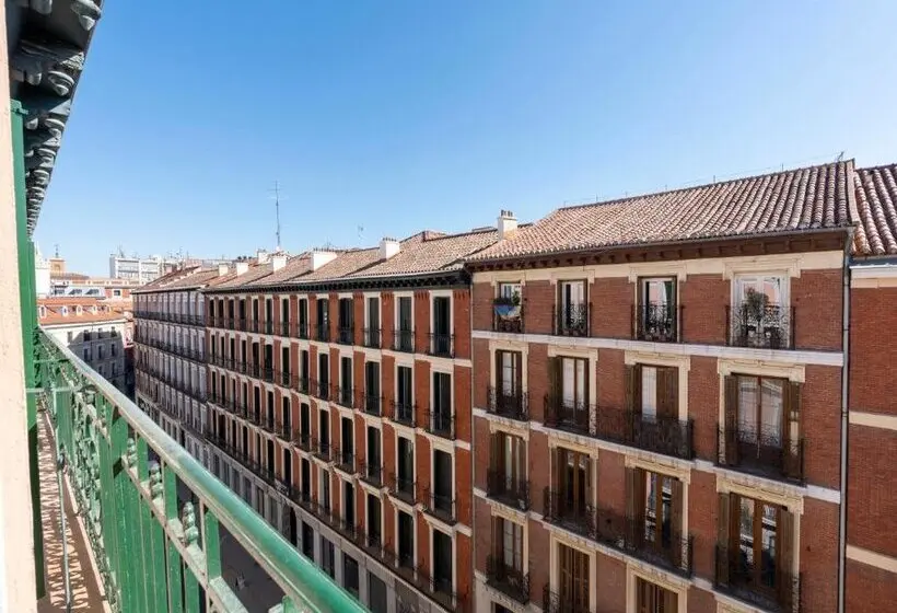 هتل Negresco Plaza Mayor