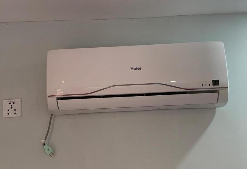 هاستل The Small Guest House