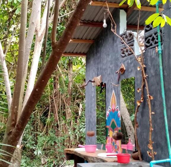 膳宿费 Lonely Beach