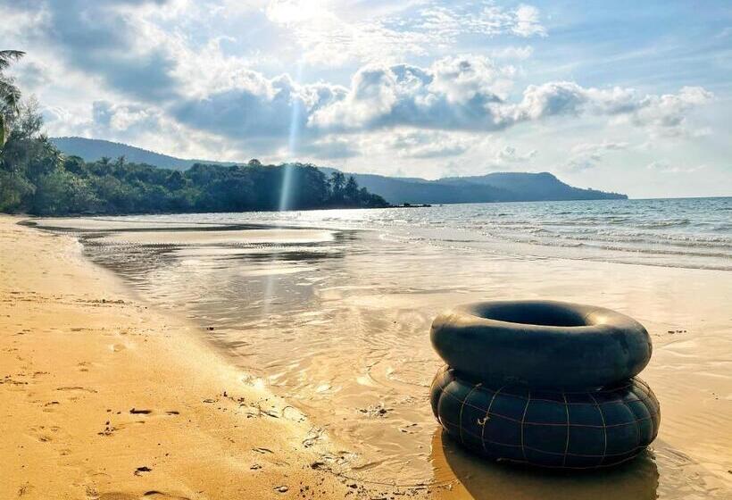 膳宿费 Lonely Beach